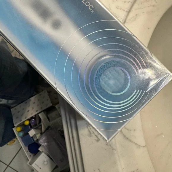 Nu Skin ageLOC® LumiSpa® iO - Picture 11 of 11